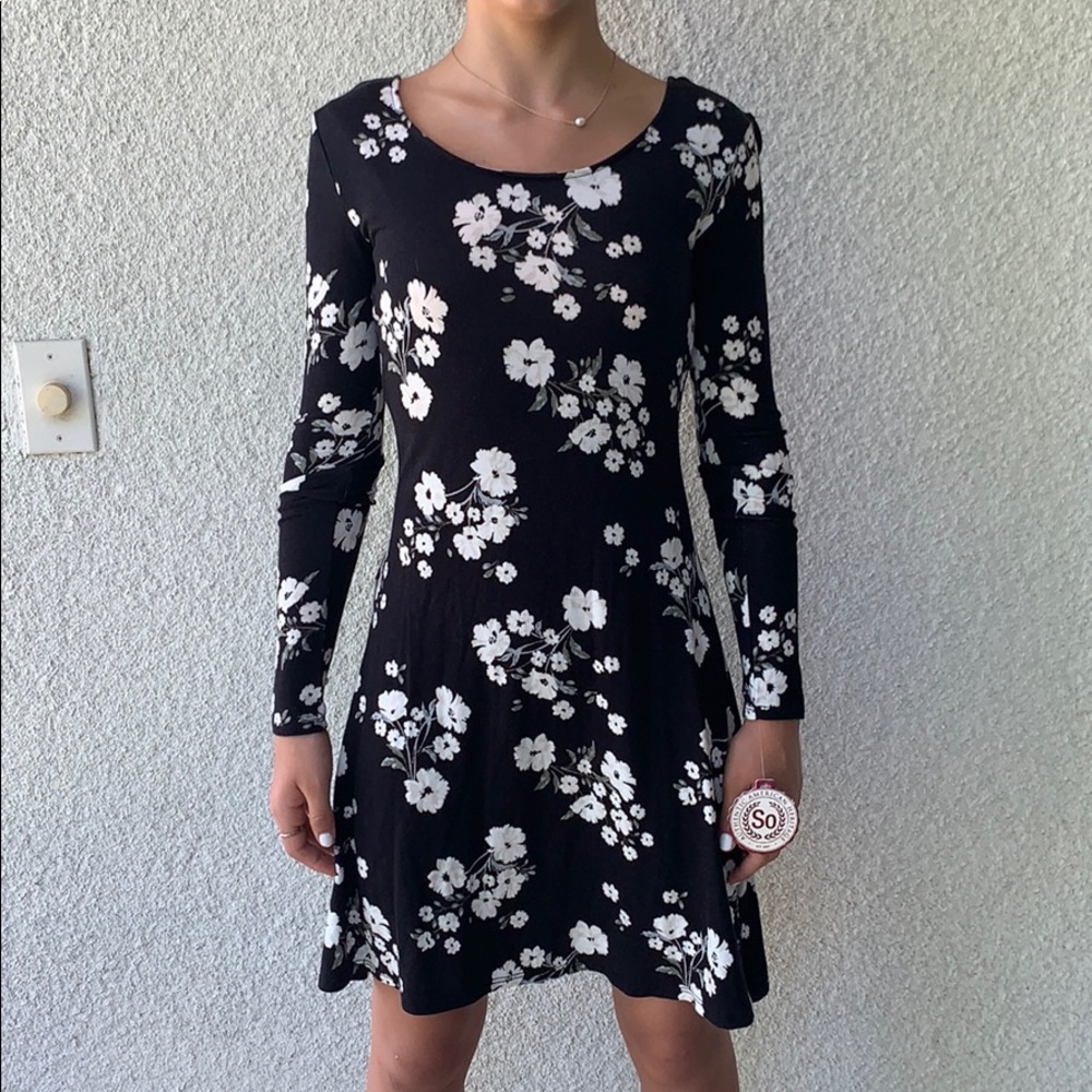 Kohl’s Black Floral Dress